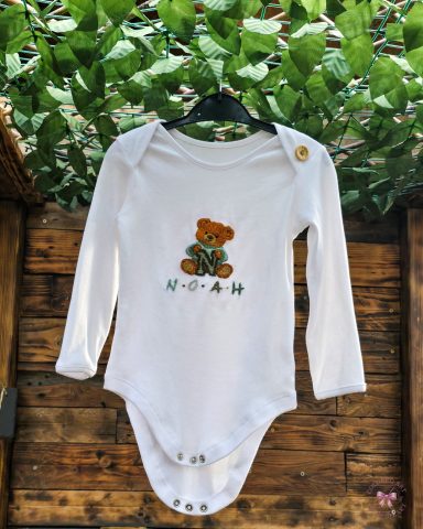 Teddy Noah - Peronalised Bodysuit for Baby Boy A soft white bodysuit, personalised with name and hand-embroidered teddy bear